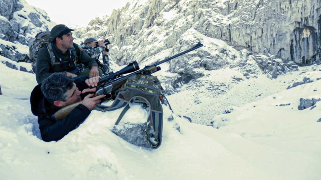 CAZA-EXTREMA-NIEVE