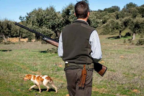 La Escuela de Caza «Pedro Acedo» convoca curso del cazador online
