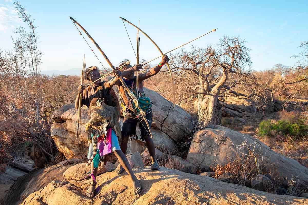Un cazador de la tribu Hadza.