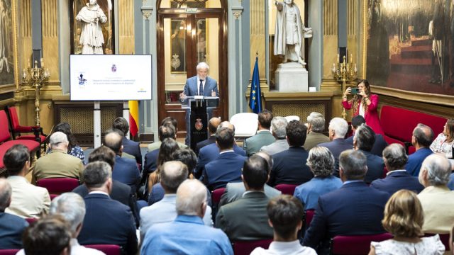 Senado conoce dinero que mueve la caza