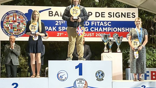 El tiro español firma un Mundial de Compak Sporting para el recuerdo con Beatriz Laparra cosechando un nuevo oro 