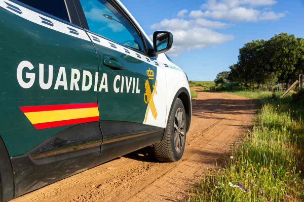 GUARDIA-CIVIL