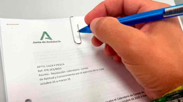 La caza andaluza, al borde del colapso: más de mil expedientes sin resolver por la falta de personal en la Junta