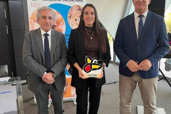 Raúl Mérida, Lorena Martínez y Vicente Martínez Mus