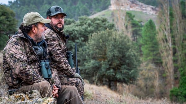 Llega un nuevo capítulo de Recechos en Cazaflix: un emocionante encuentro entre padre e hijo tras el macho montés