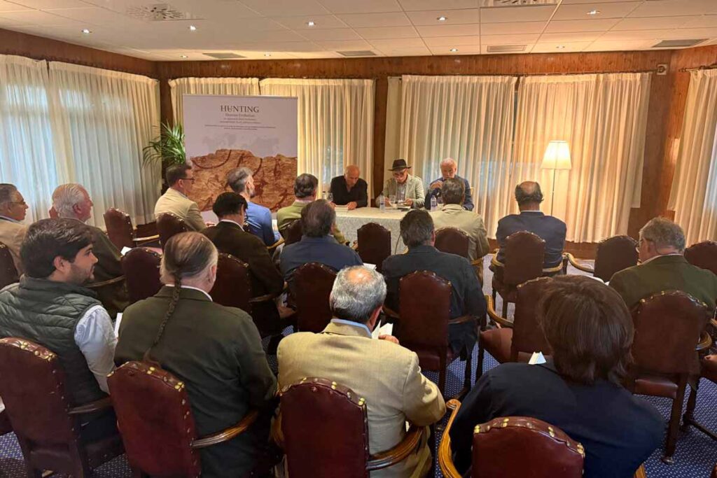 El acto de presentación de la obra.