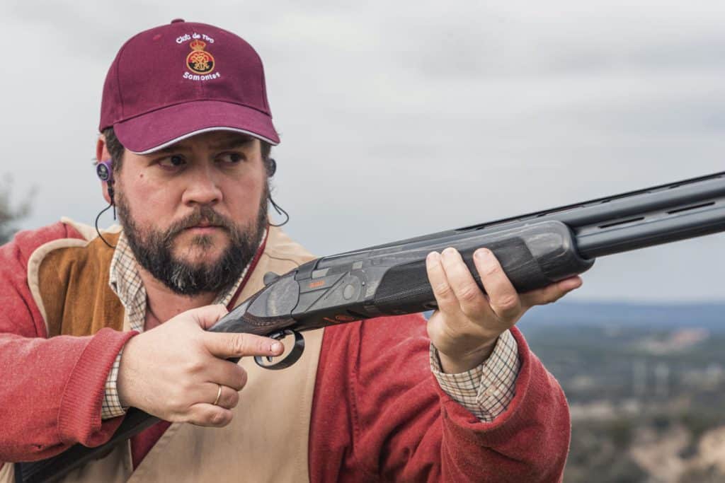 El autor de la prueba con la Beretta 688.
