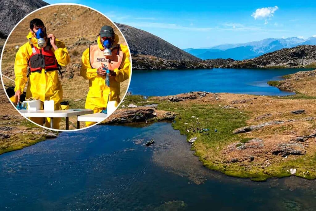 Imagen de los lagos y de los técnicos encargados de aplicar el tratamiento.