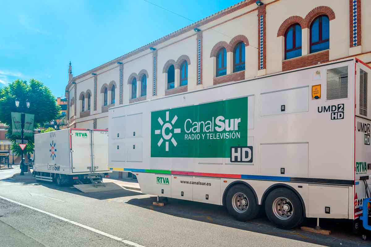 La Federación Andaluza y ABC conceden a Canal Sur el II Premio Huellas por su divulgación de la caza