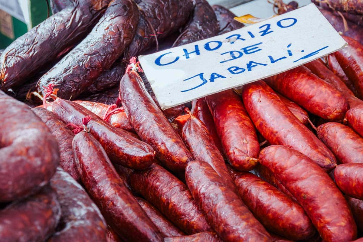 Chorizo de jabalí: una receta tradicional para aprovechar toa la carne de caza
